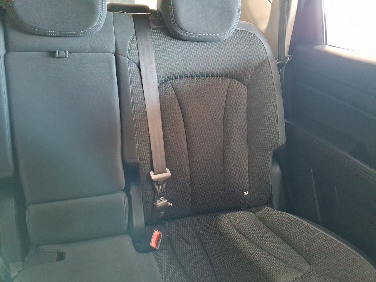 SSANGYONG - 14