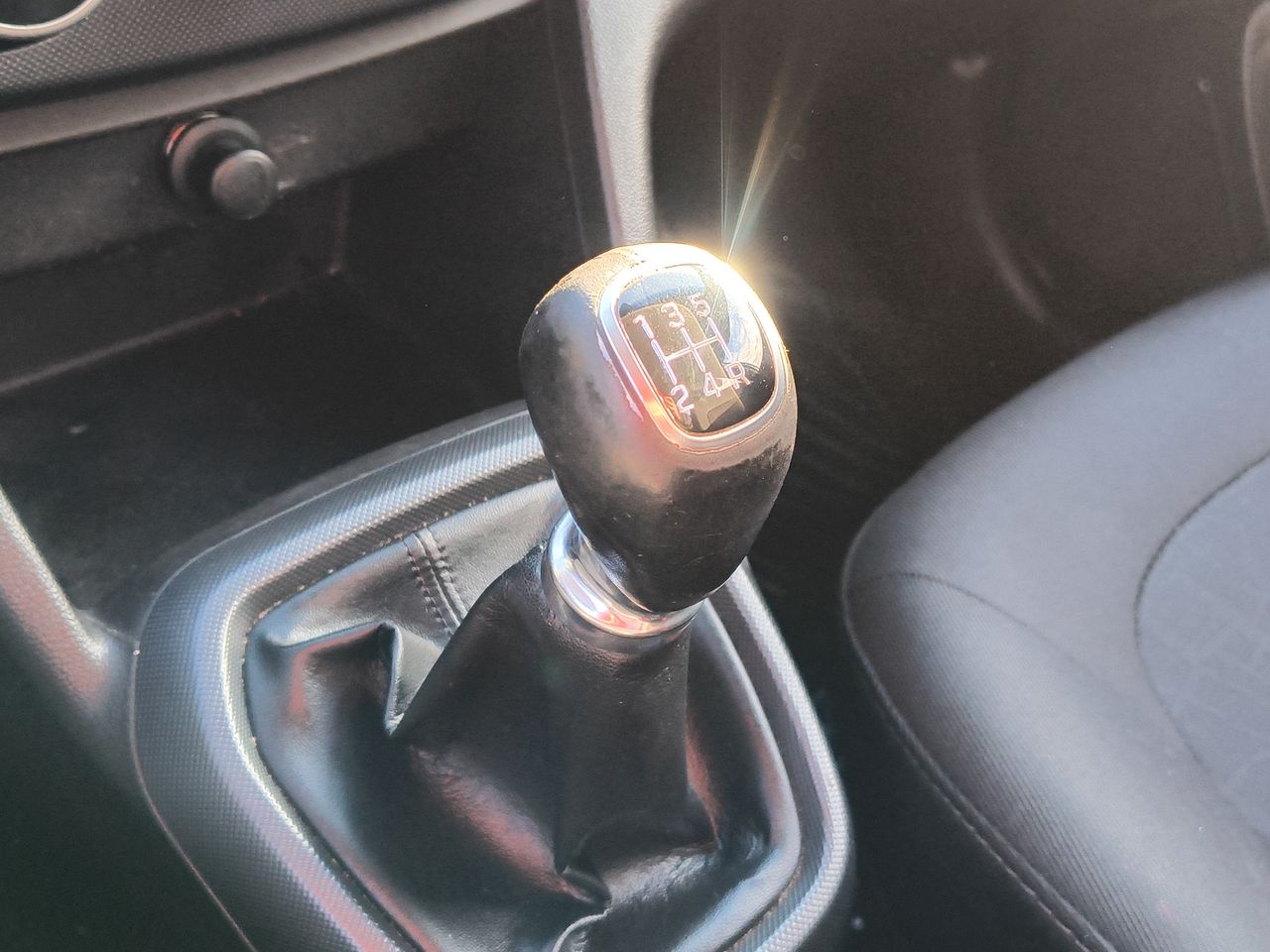 Hyundai Grand I10 — foto 22 de 26