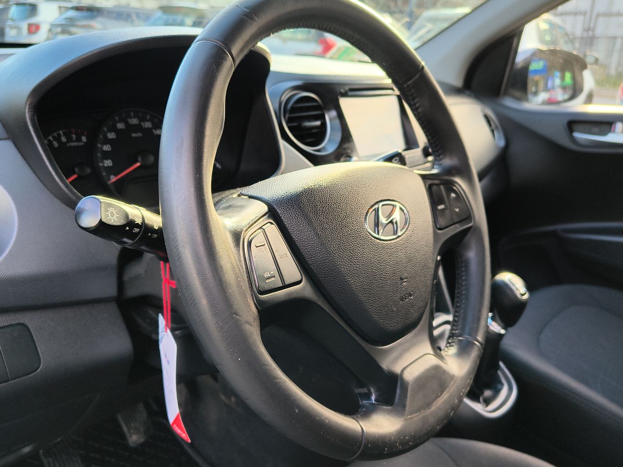 Hyundai Grand I10 — foto 18 de 26