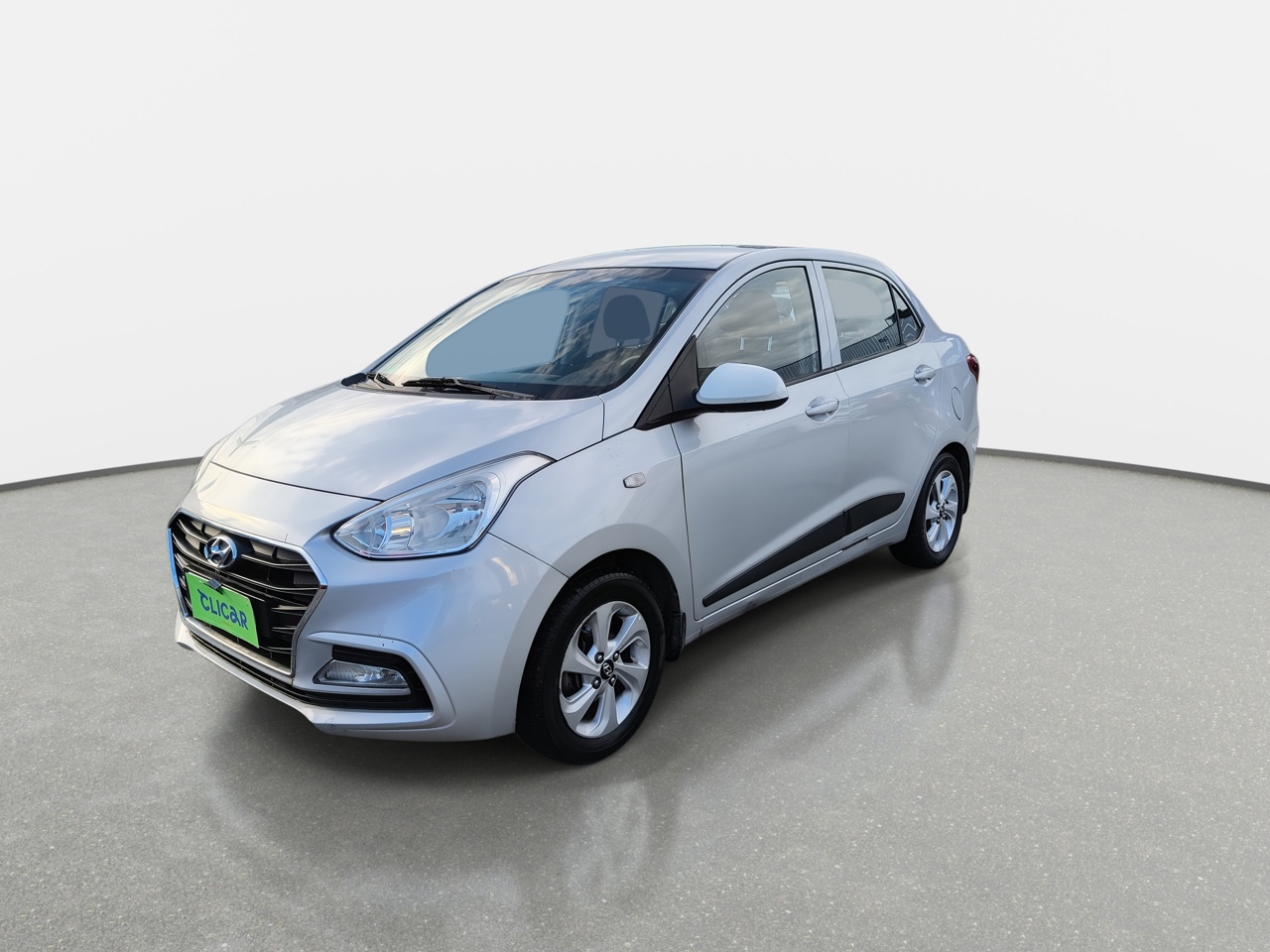 HYUNDAI - 3