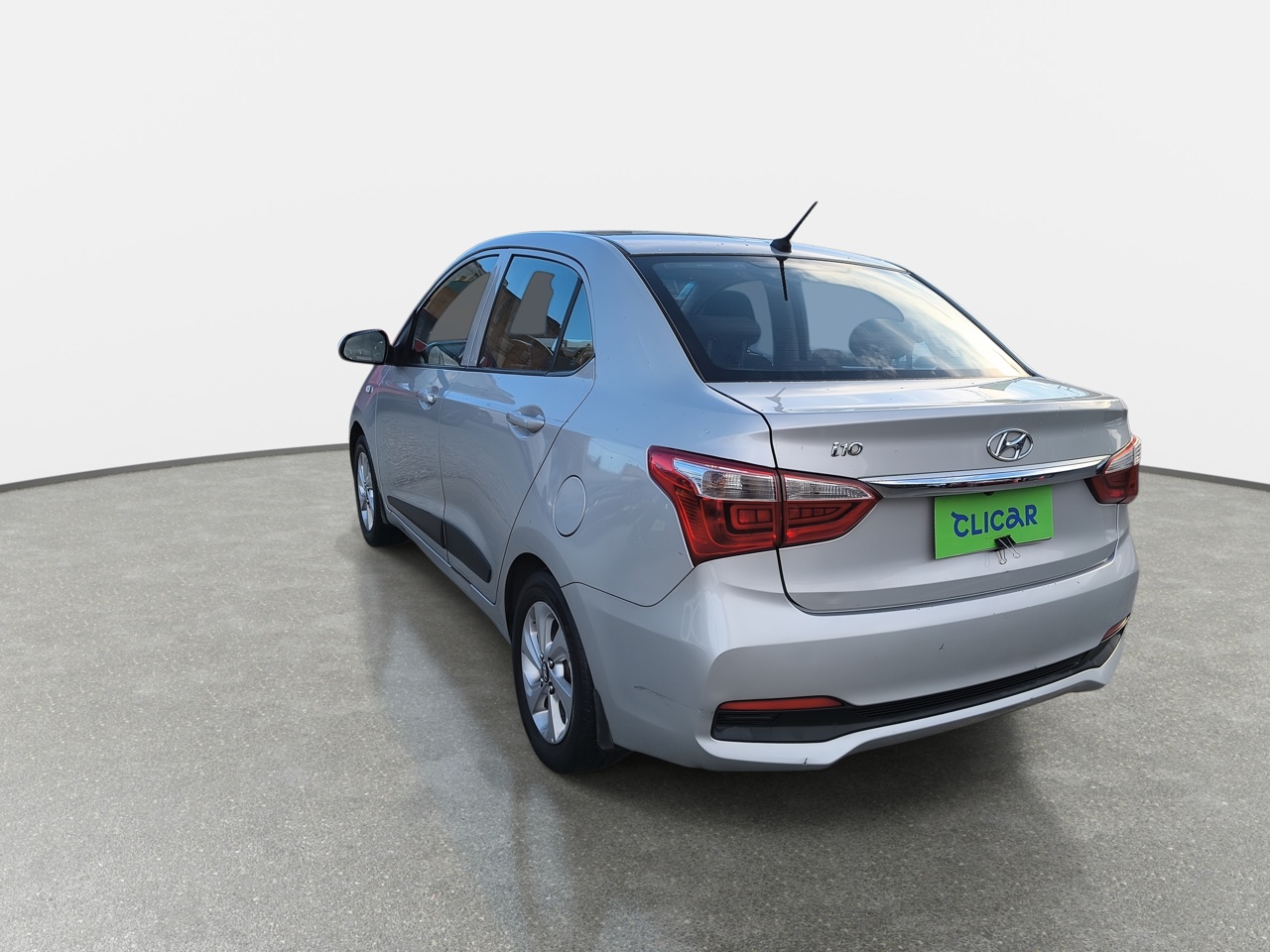 HYUNDAI - 5