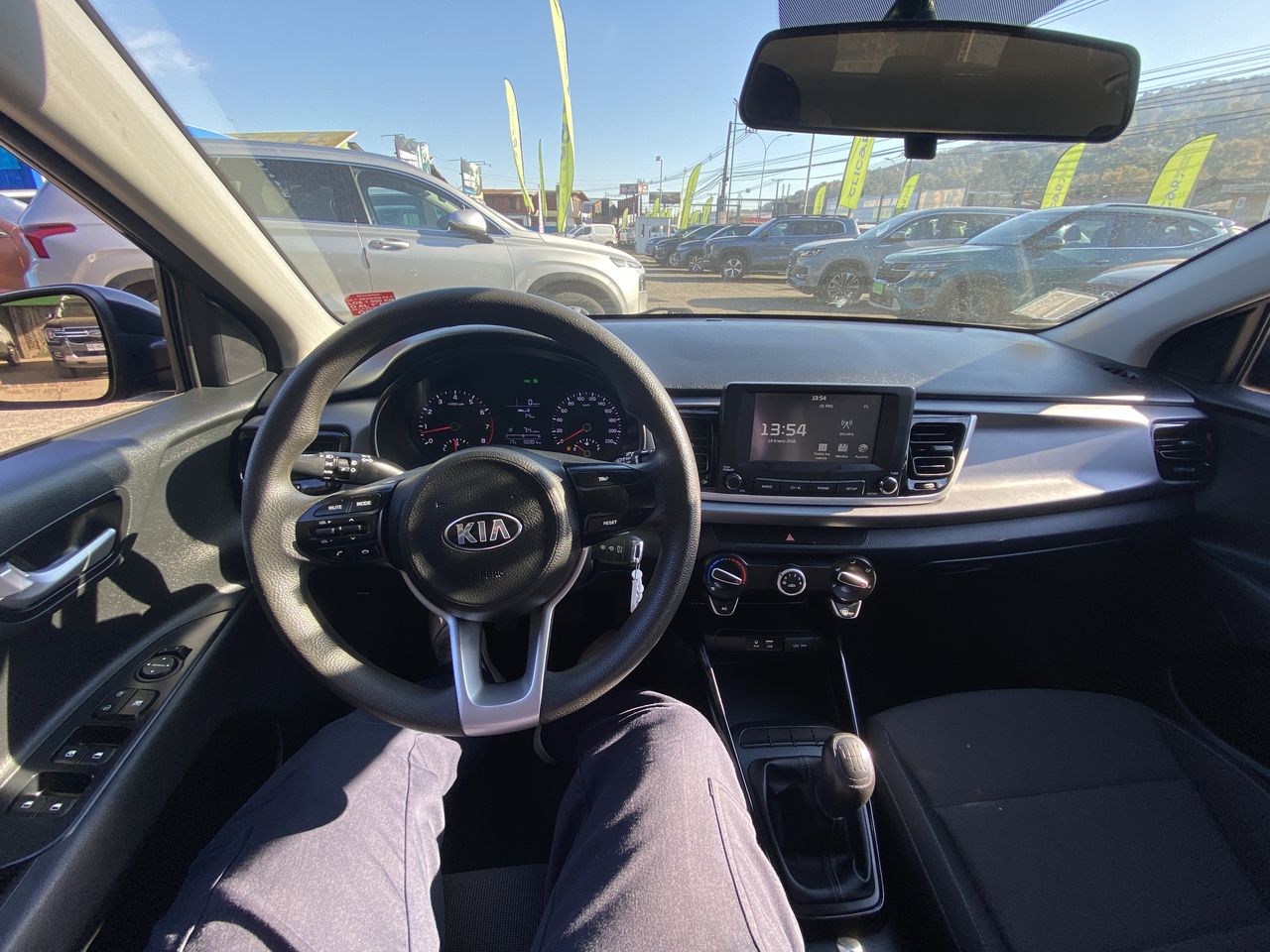 KIA - 32