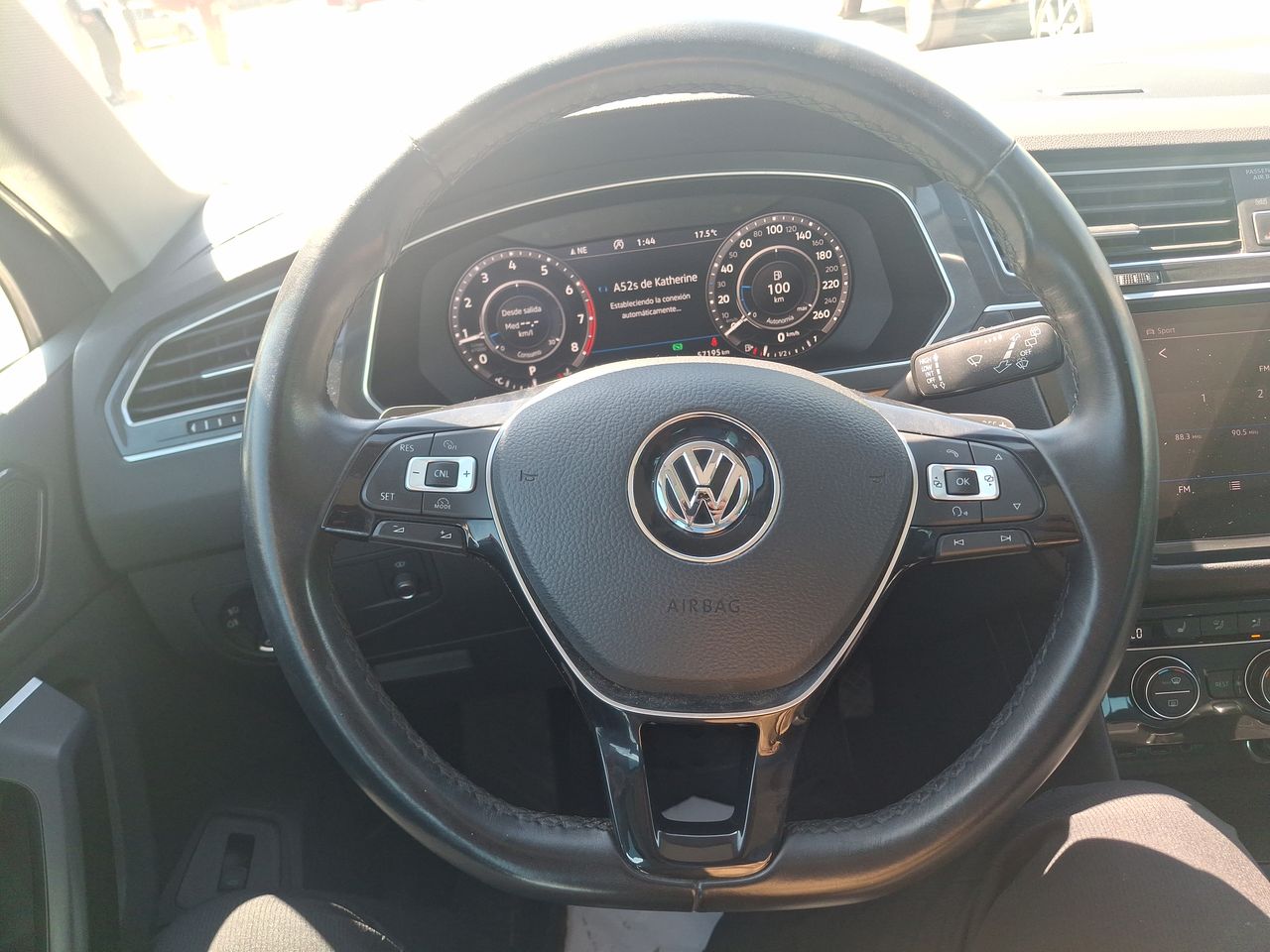 VOLKSWAGEN - 23