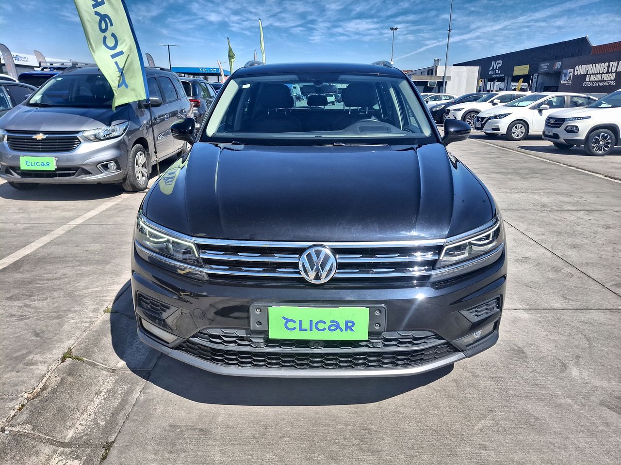 VOLKSWAGEN - 2