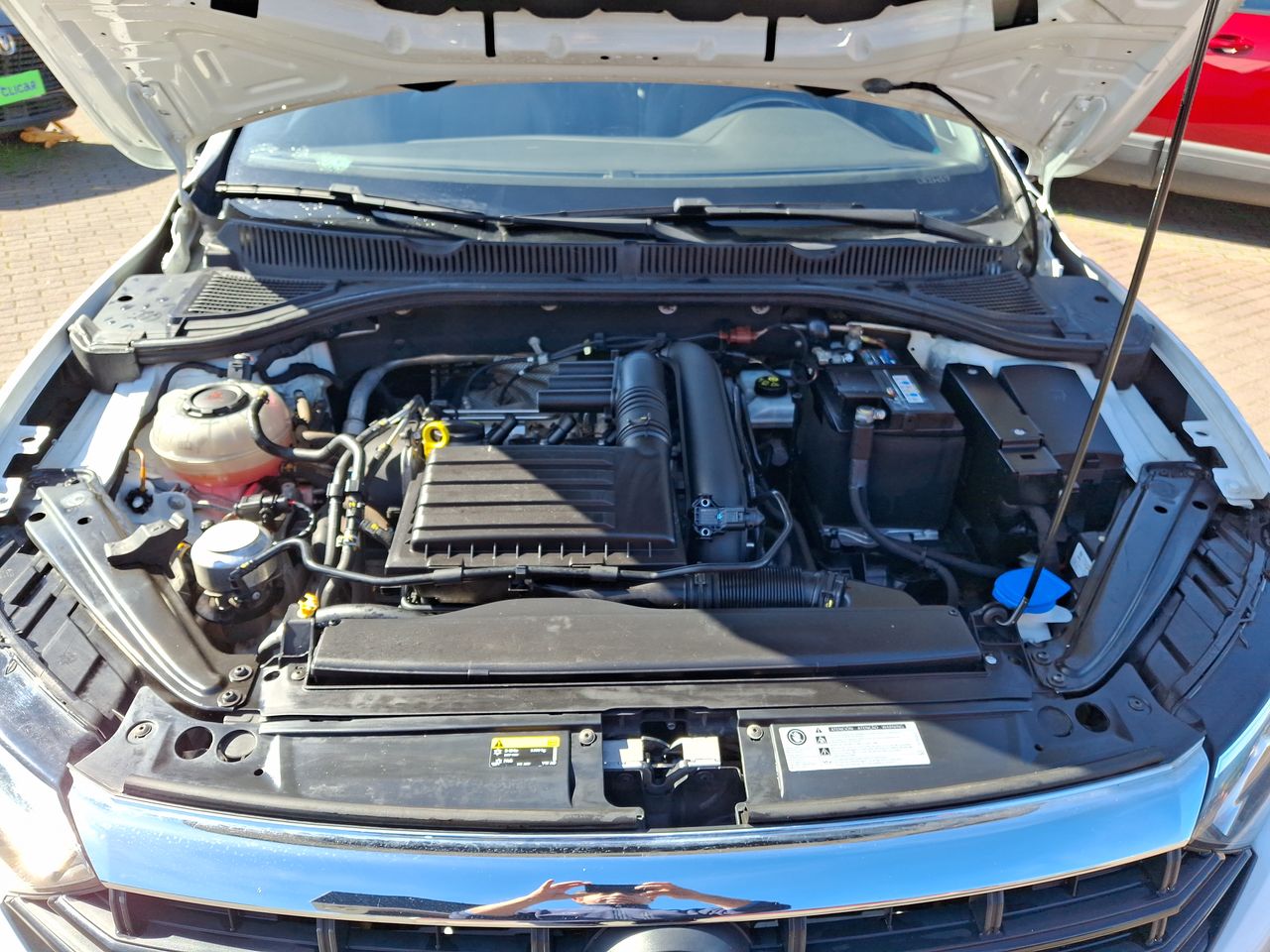 VOLKSWAGEN - 18