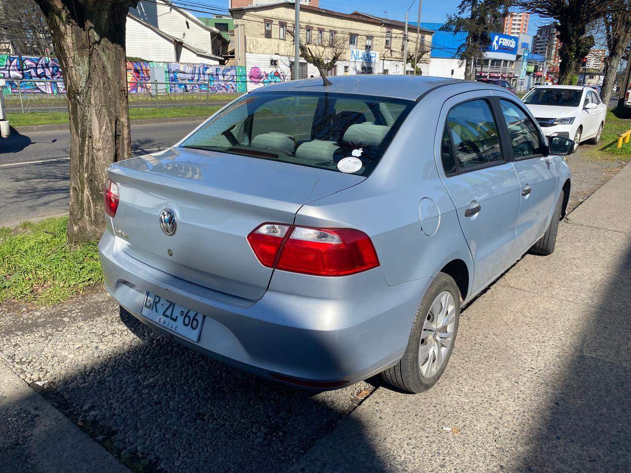 VOLKSWAGEN - 4