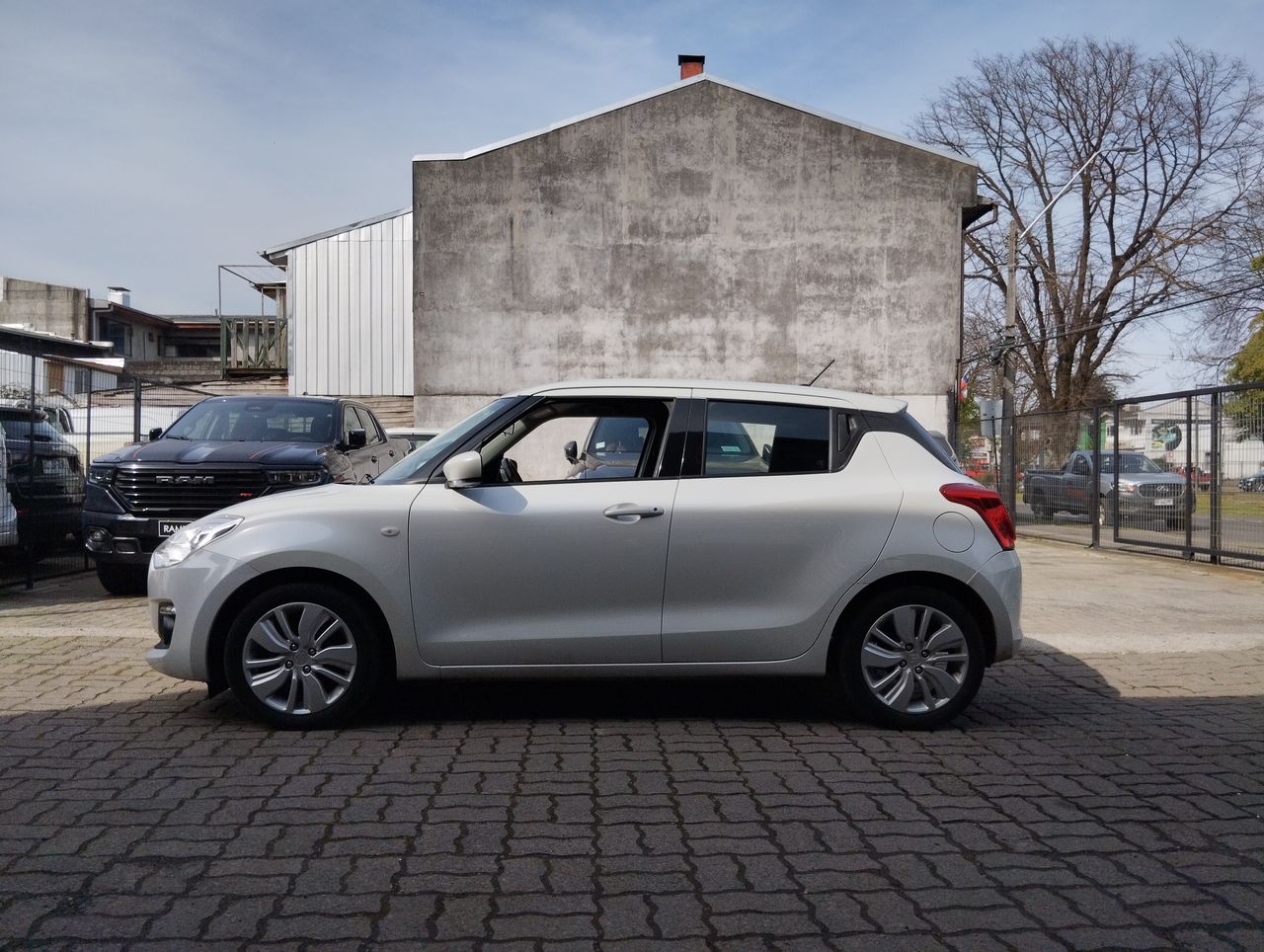 SUZUKI - 4