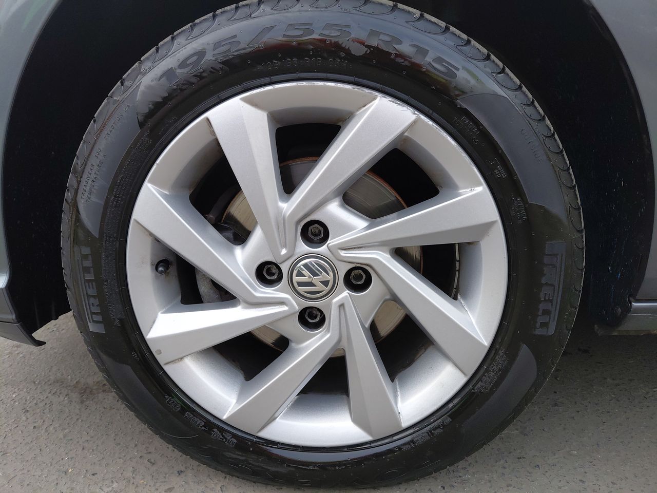 VOLKSWAGEN - 7