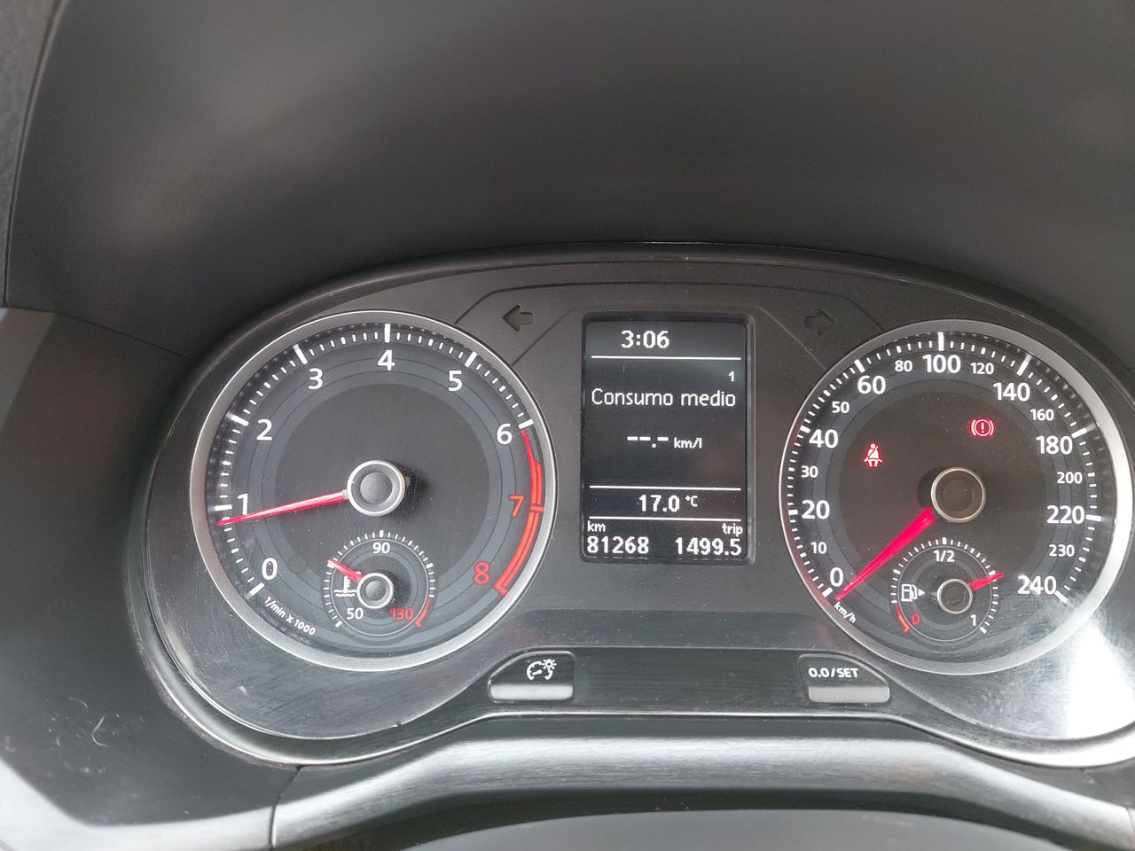 VOLKSWAGEN - 18