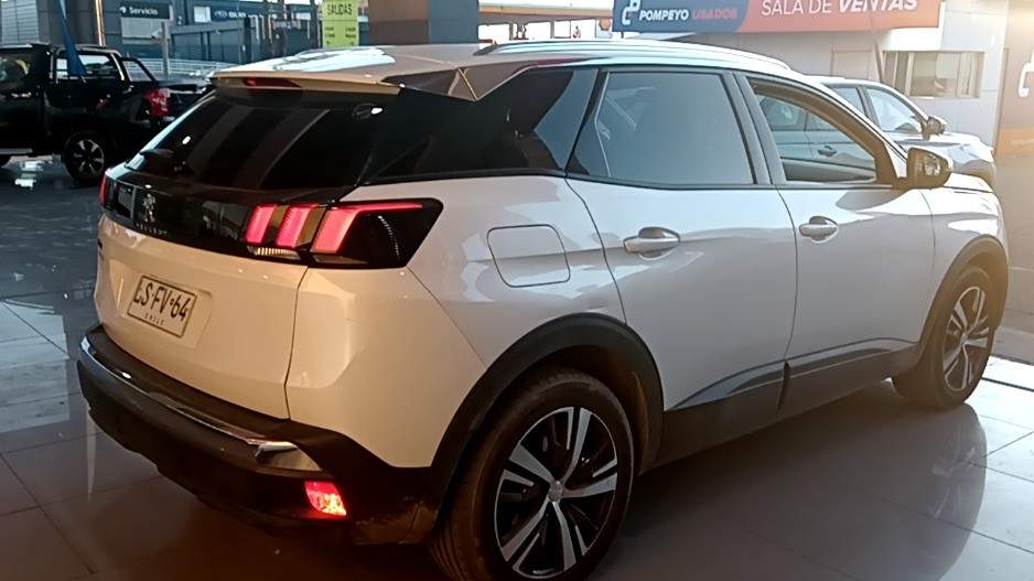 PEUGEOT - 4