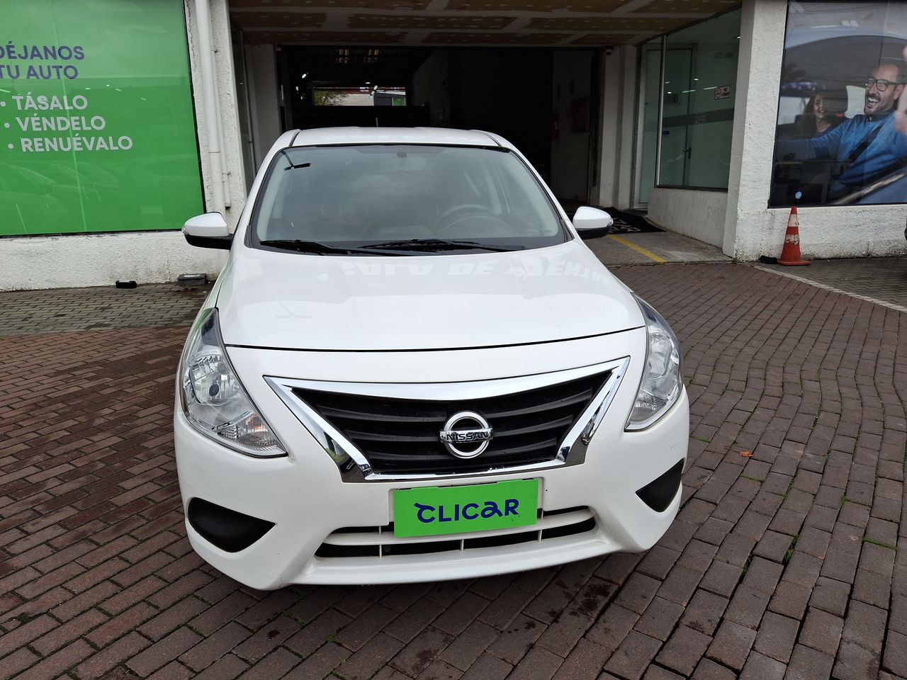 NISSAN - 2