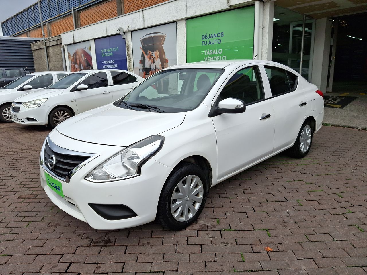 NISSAN - 3