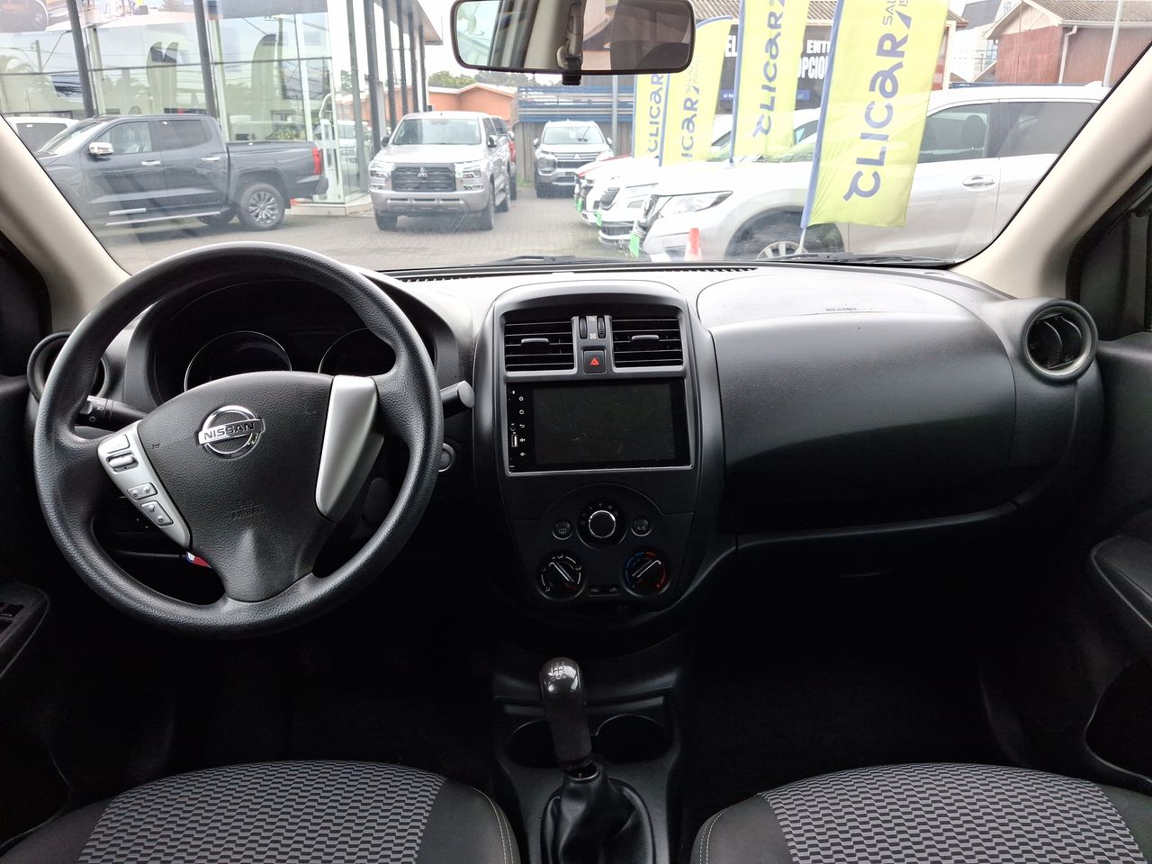 NISSAN - 9