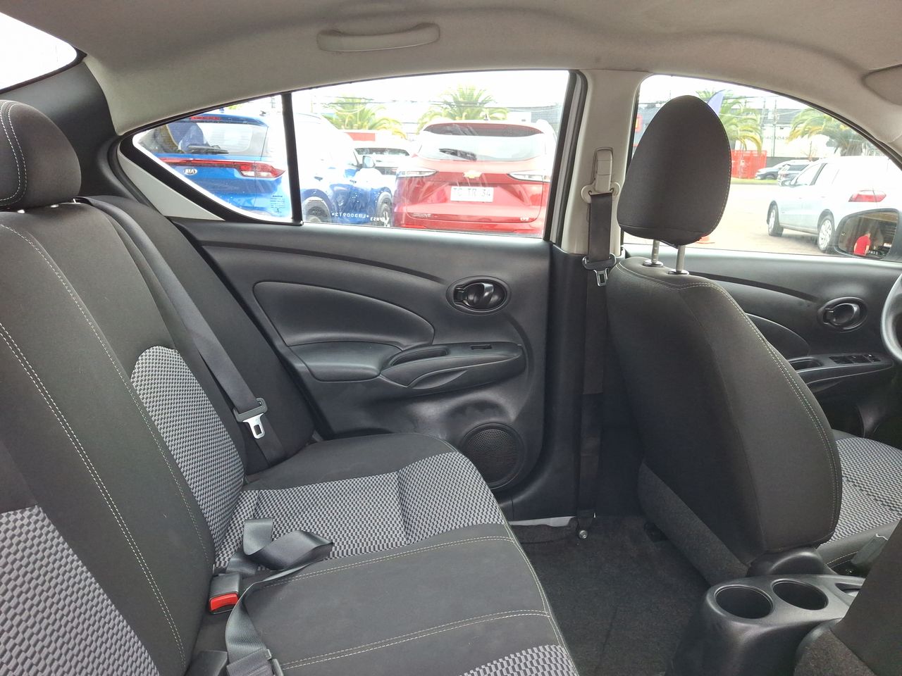 NISSAN - 15
