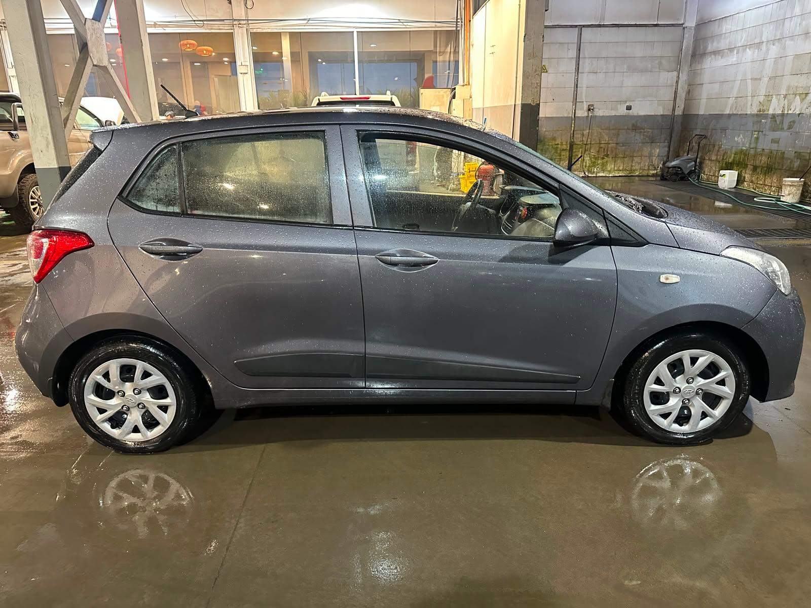 HYUNDAI - 3
