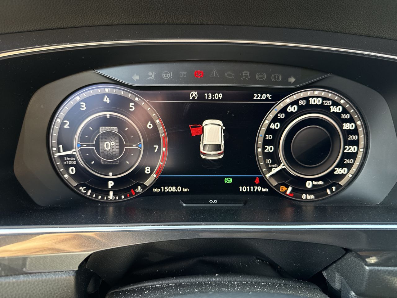 VOLKSWAGEN - 19