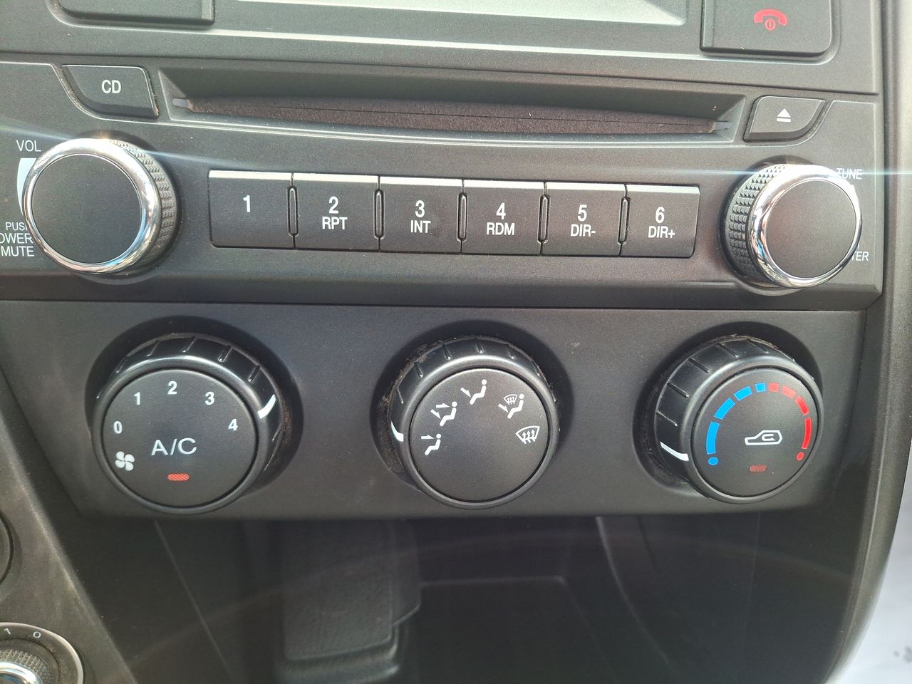 SSANGYONG - 27