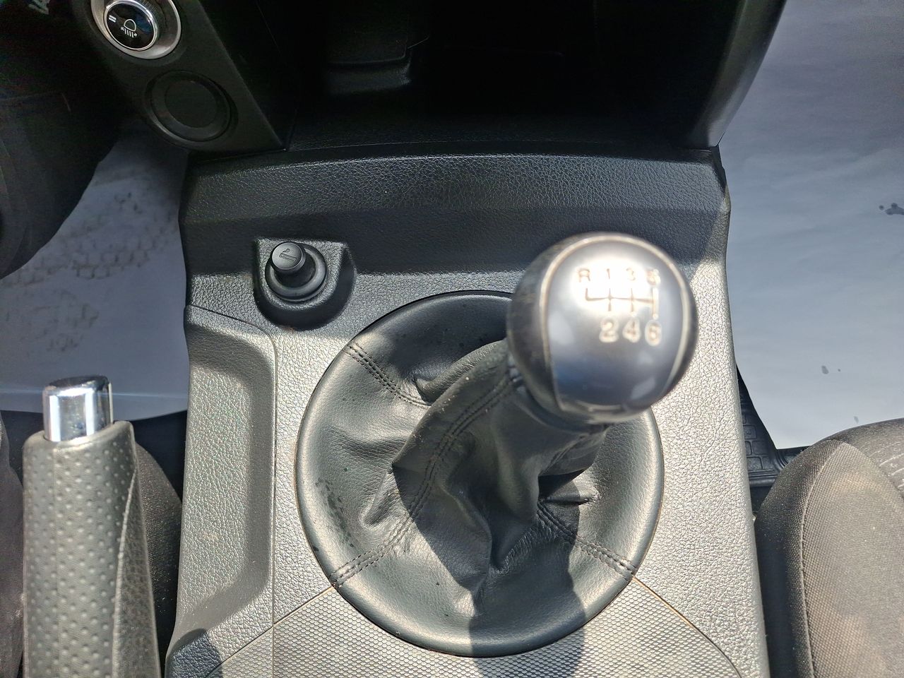 SSANGYONG - 28