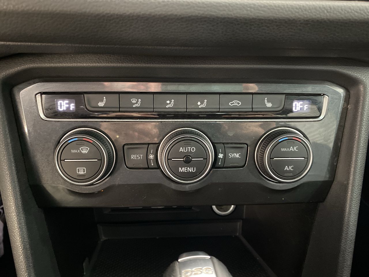 VOLKSWAGEN - 35