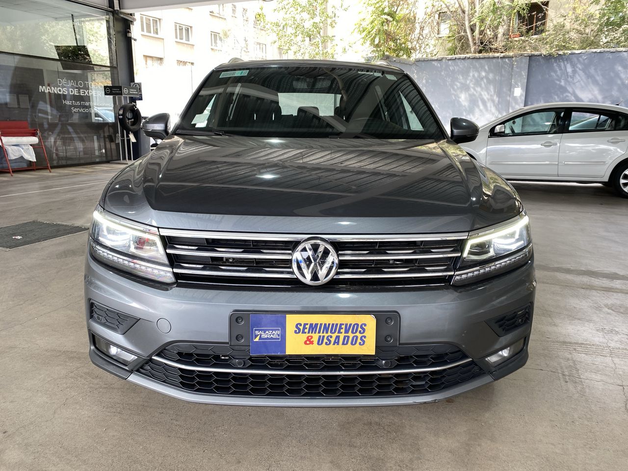 VOLKSWAGEN - 2