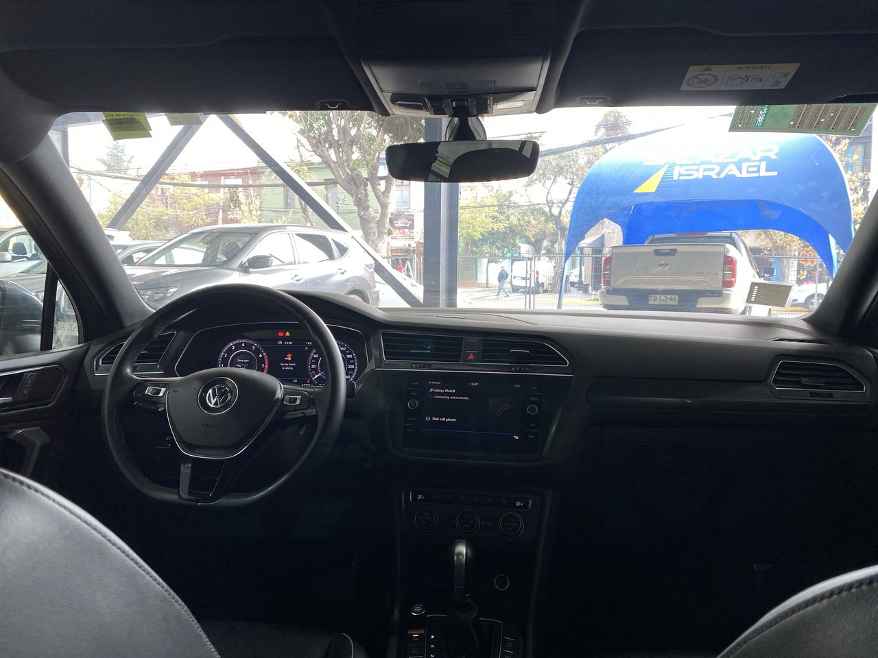 VOLKSWAGEN - 13