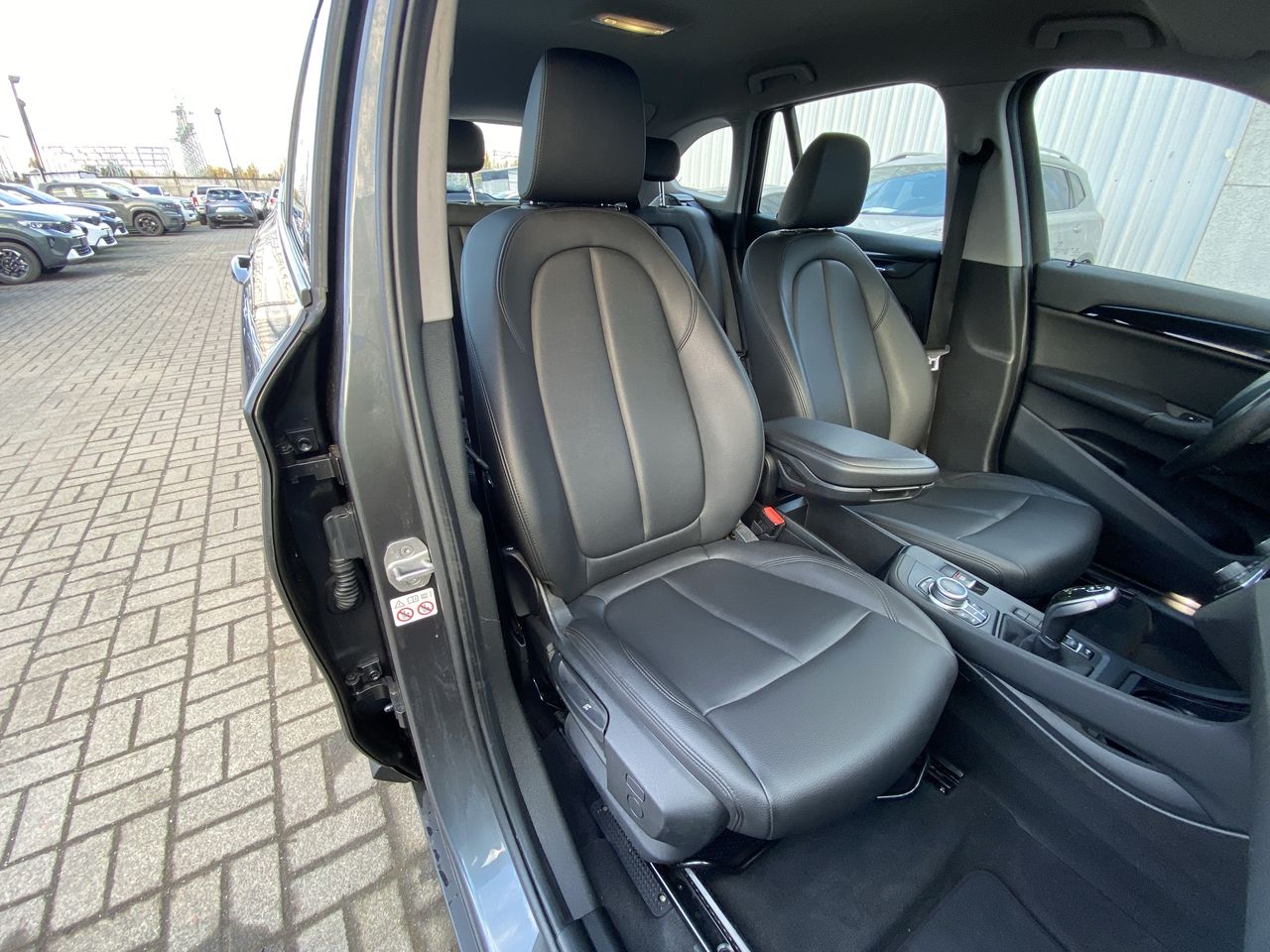 BMW - 32