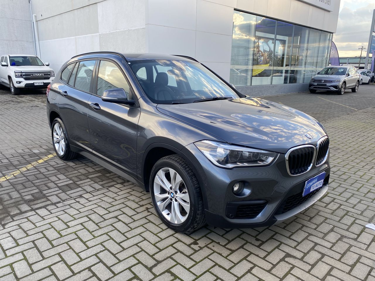 BMW - 1