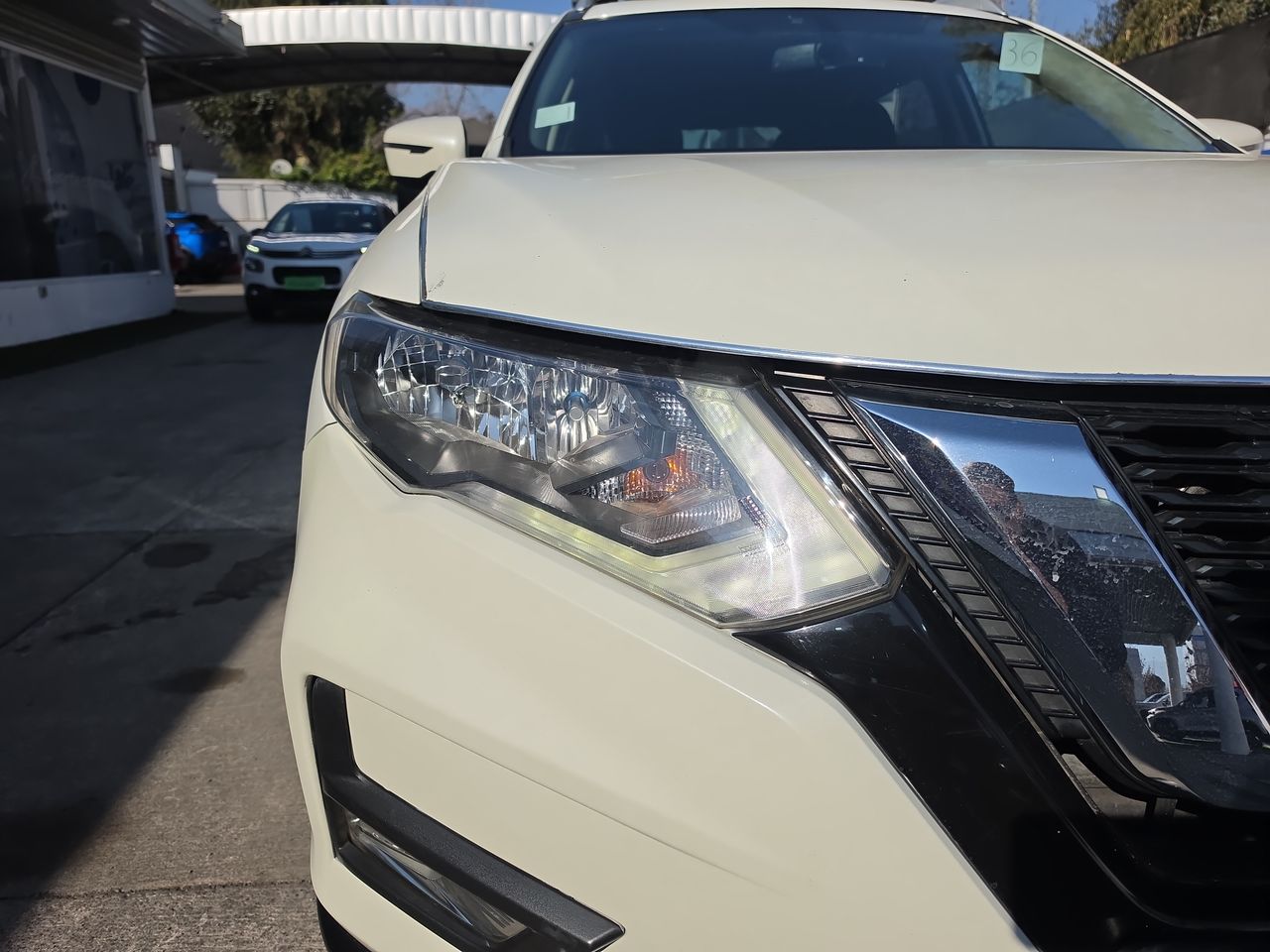 NISSAN - 10
