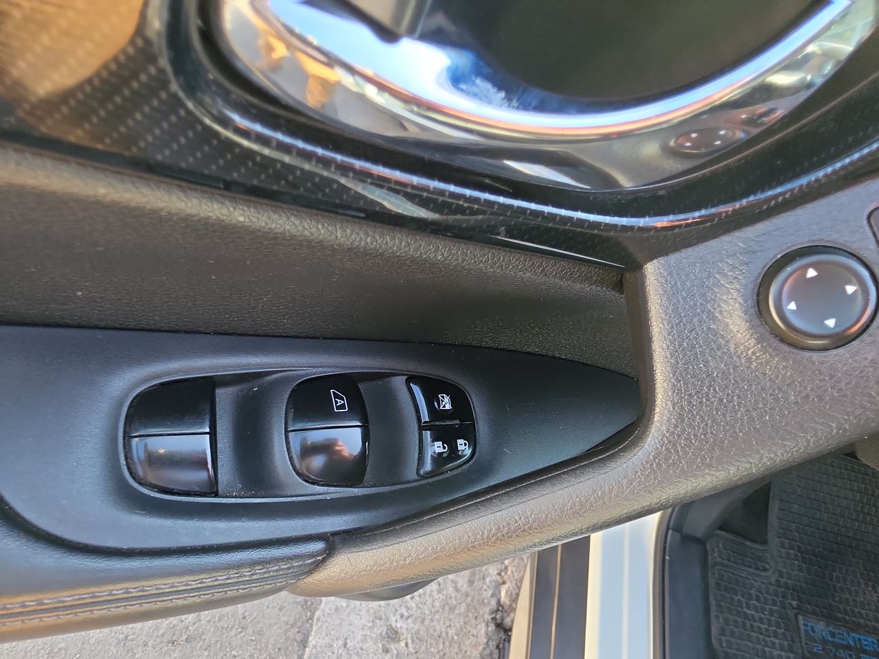 NISSAN - 14