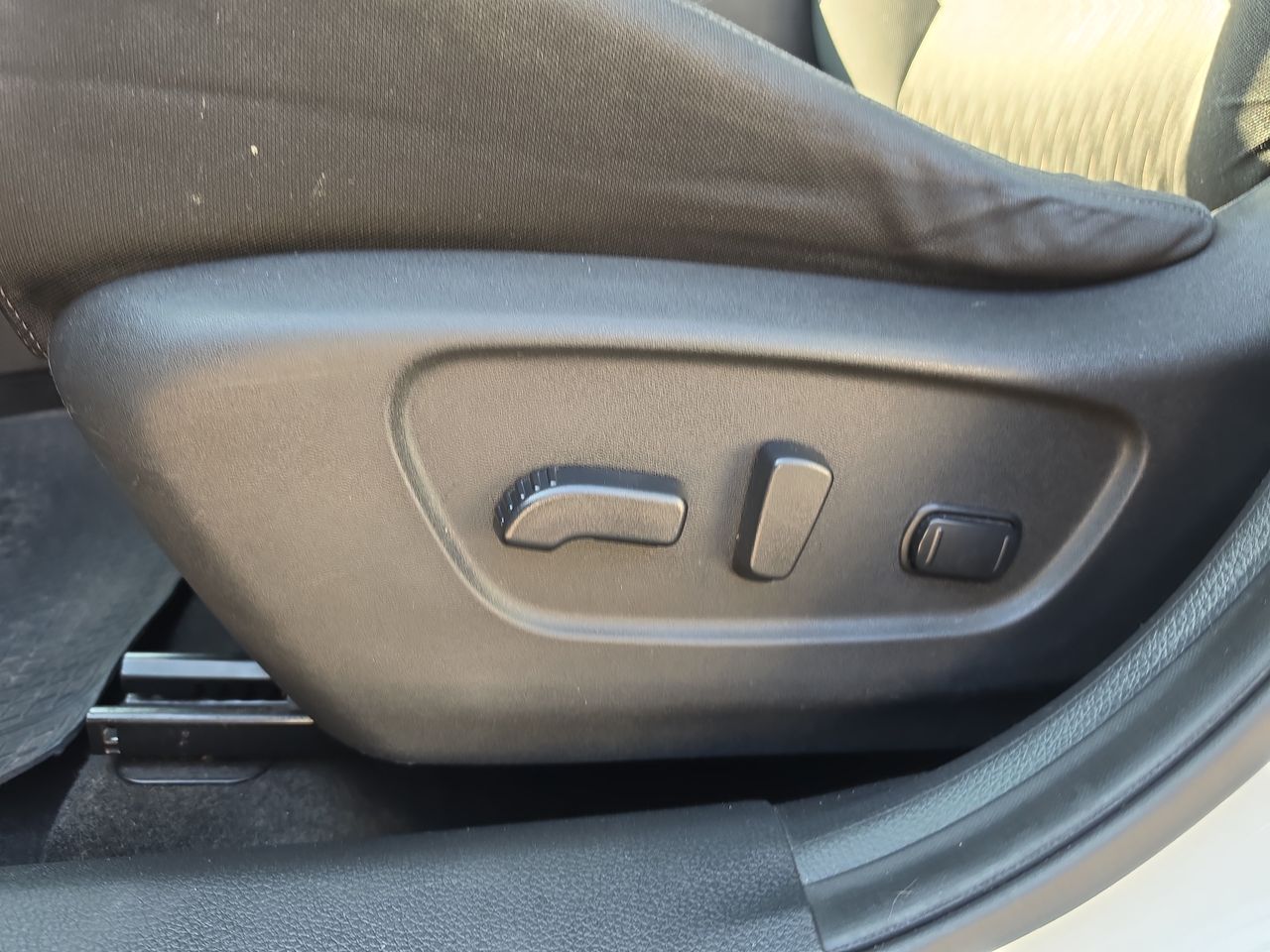 NISSAN - 15