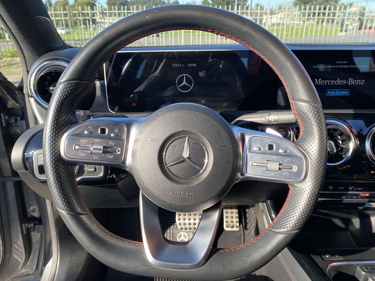 MERCEDES BENZ - 24