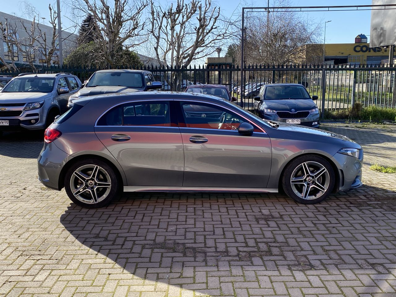 MERCEDES BENZ - 8