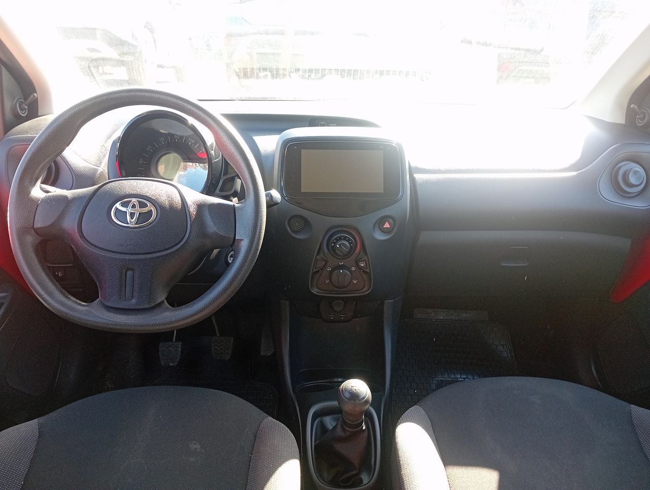 TOYOTA - 15