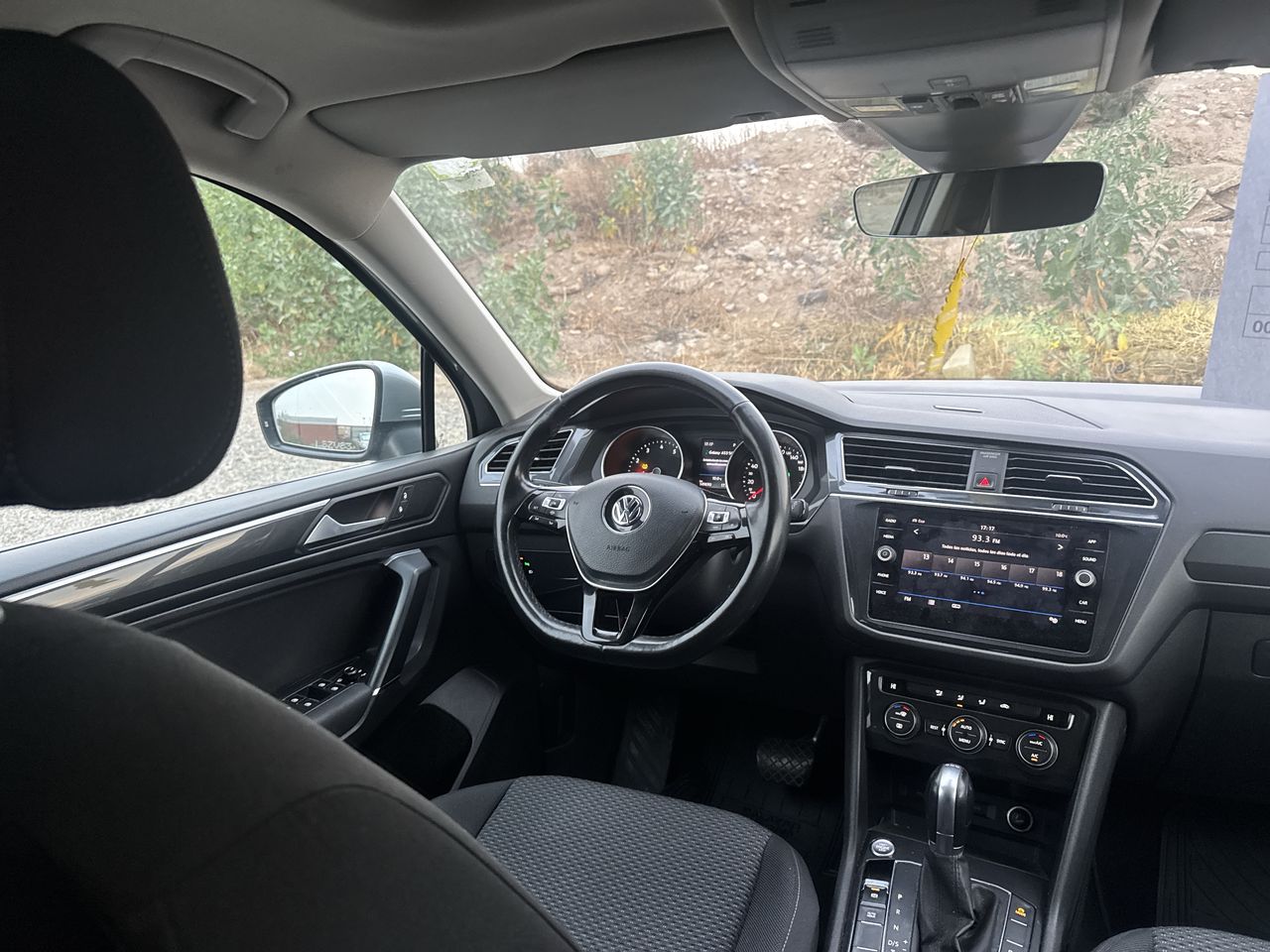 VOLKSWAGEN - 6