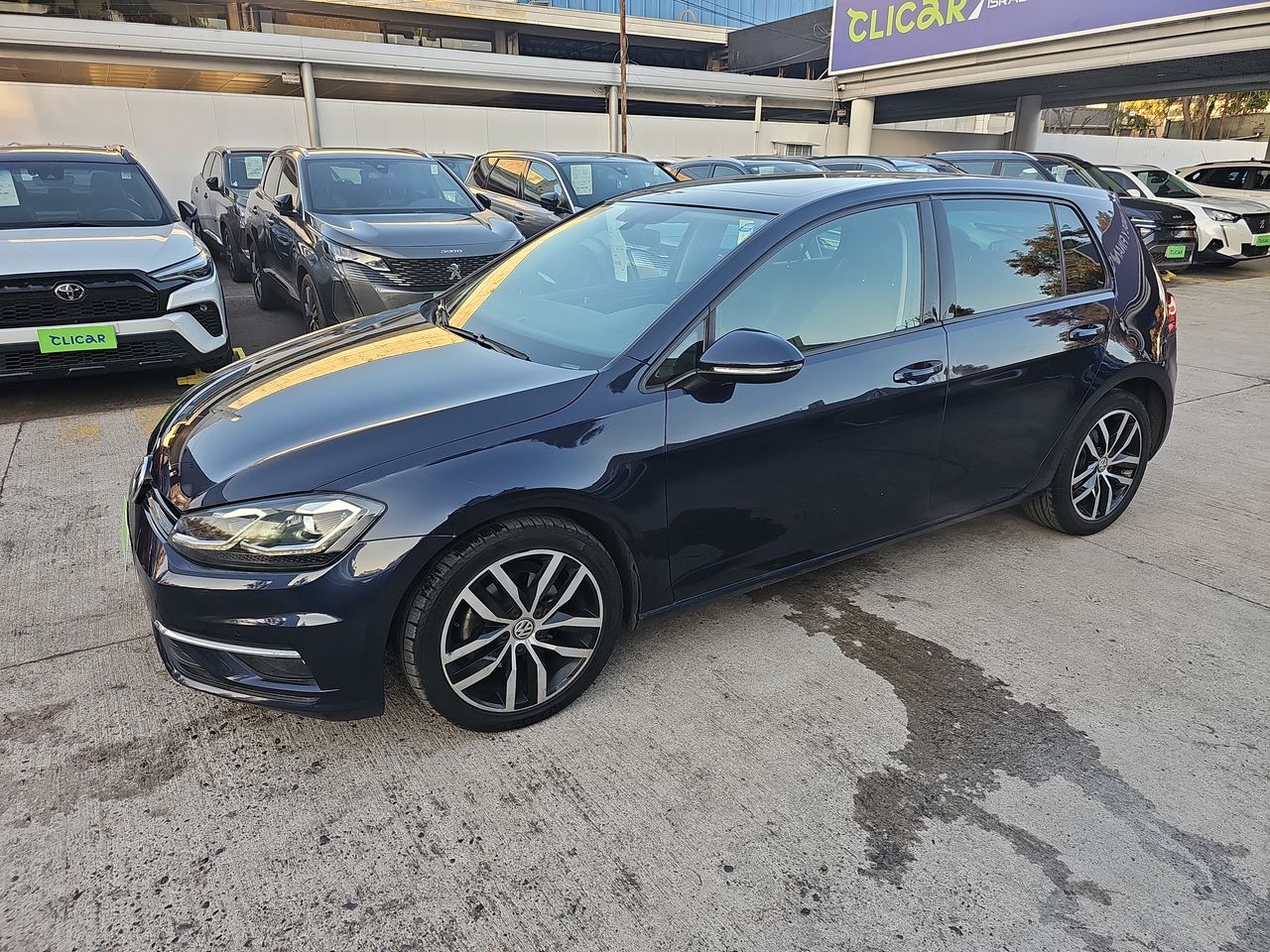 VOLKSWAGEN - 6