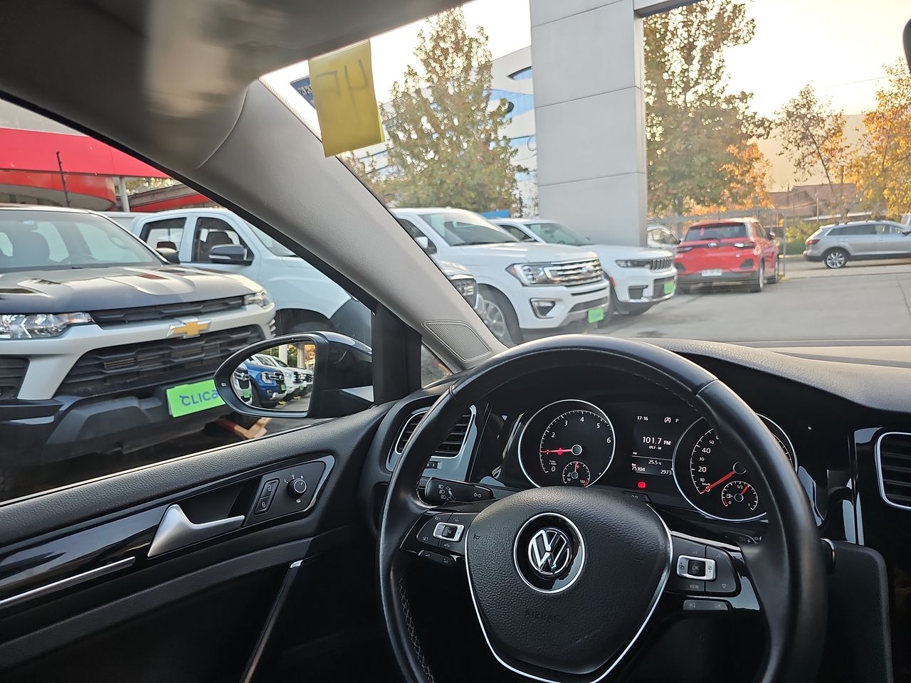 VOLKSWAGEN - 14