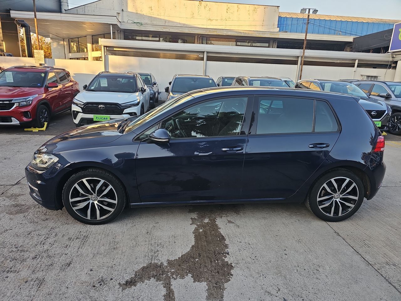 VOLKSWAGEN - 4