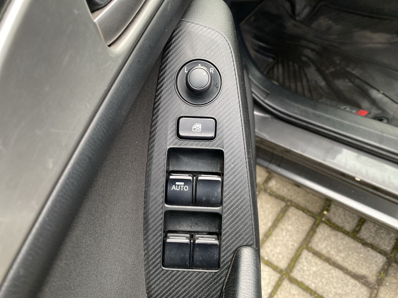 MAZDA - 15
