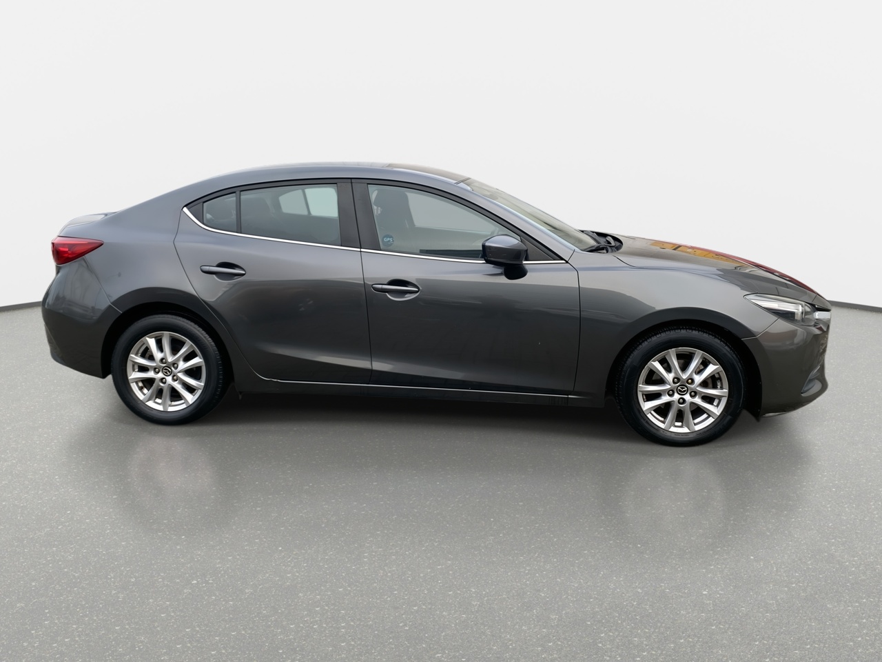 Mazda 3 — foto 9 de 35