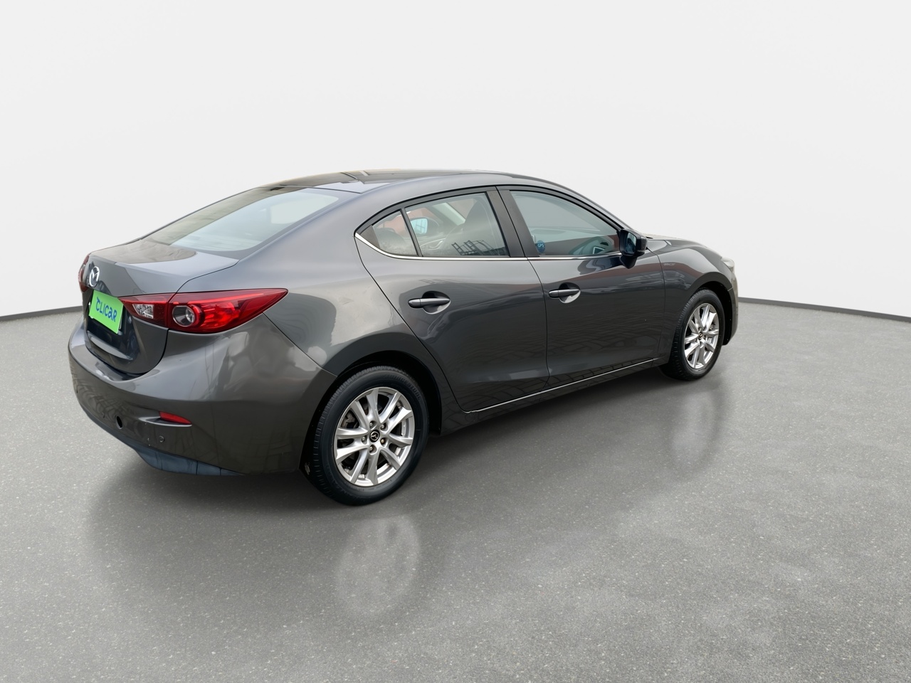 Mazda 3 — foto 8 de 35