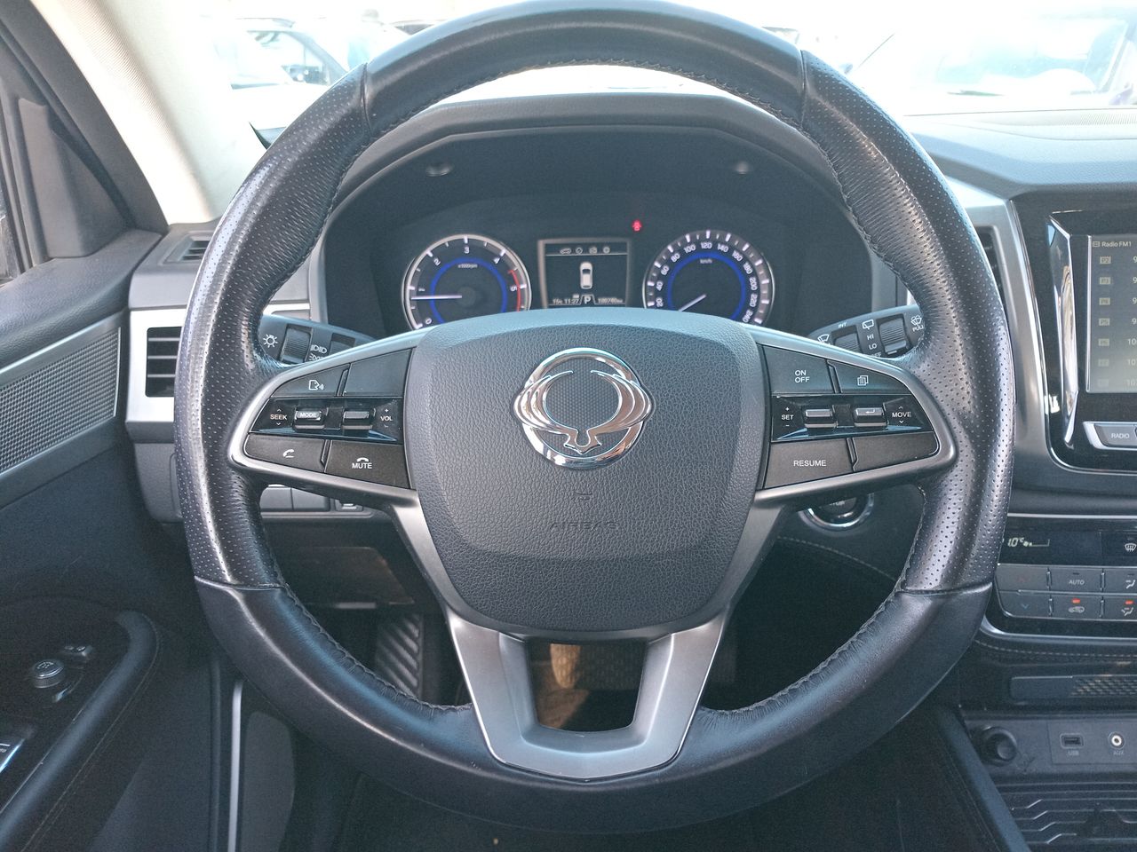 SSANGYONG - 23