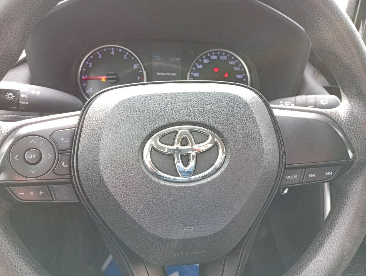 TOYOTA - 16