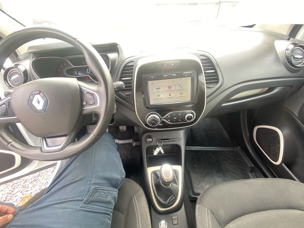 RENAULT - 9