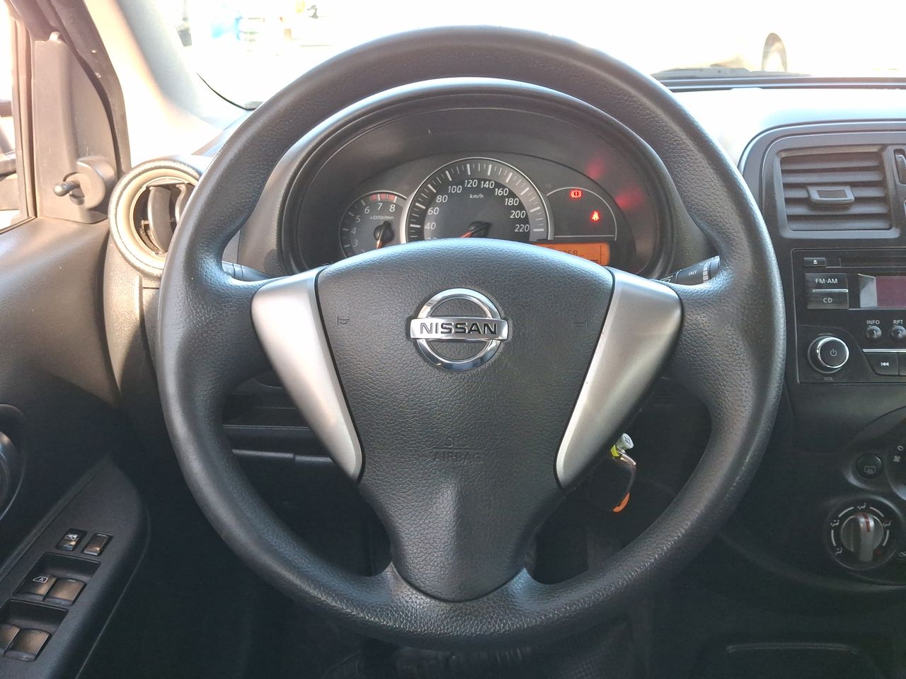 NISSAN - 23