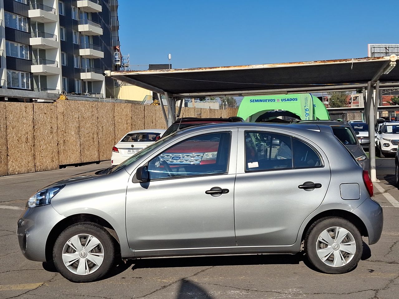 NISSAN - 4
