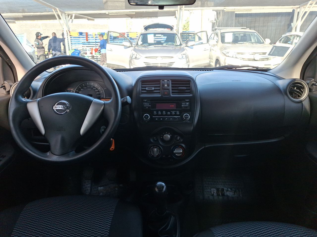 NISSAN - 9