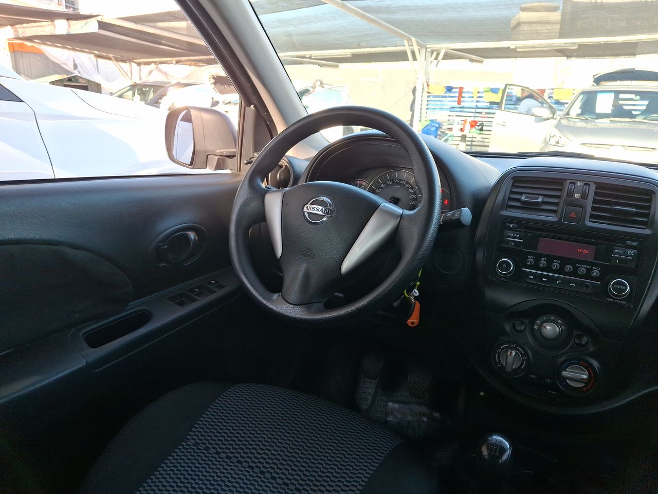 NISSAN - 16