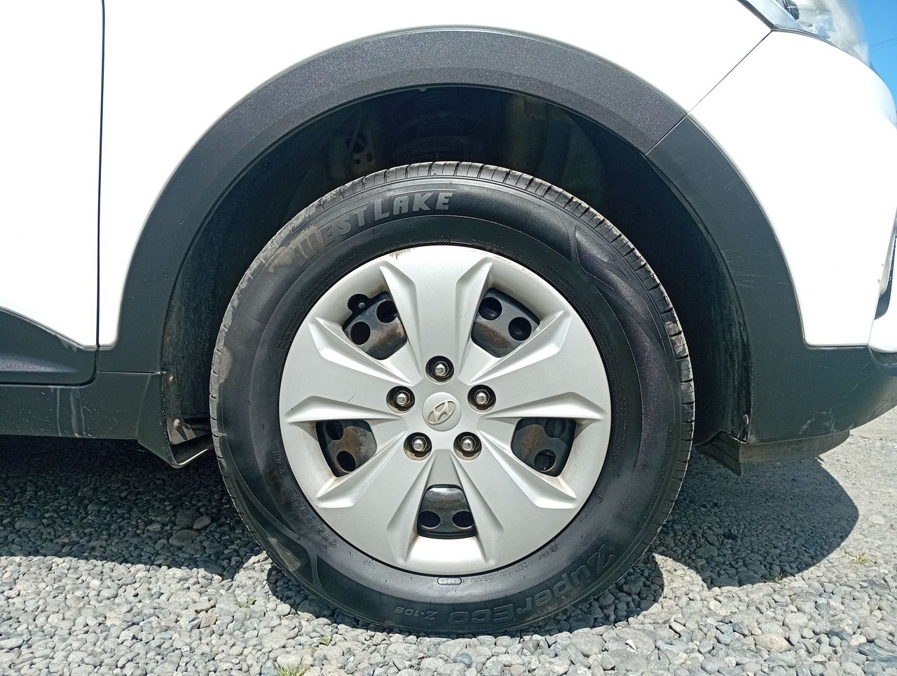 HYUNDAI - 17