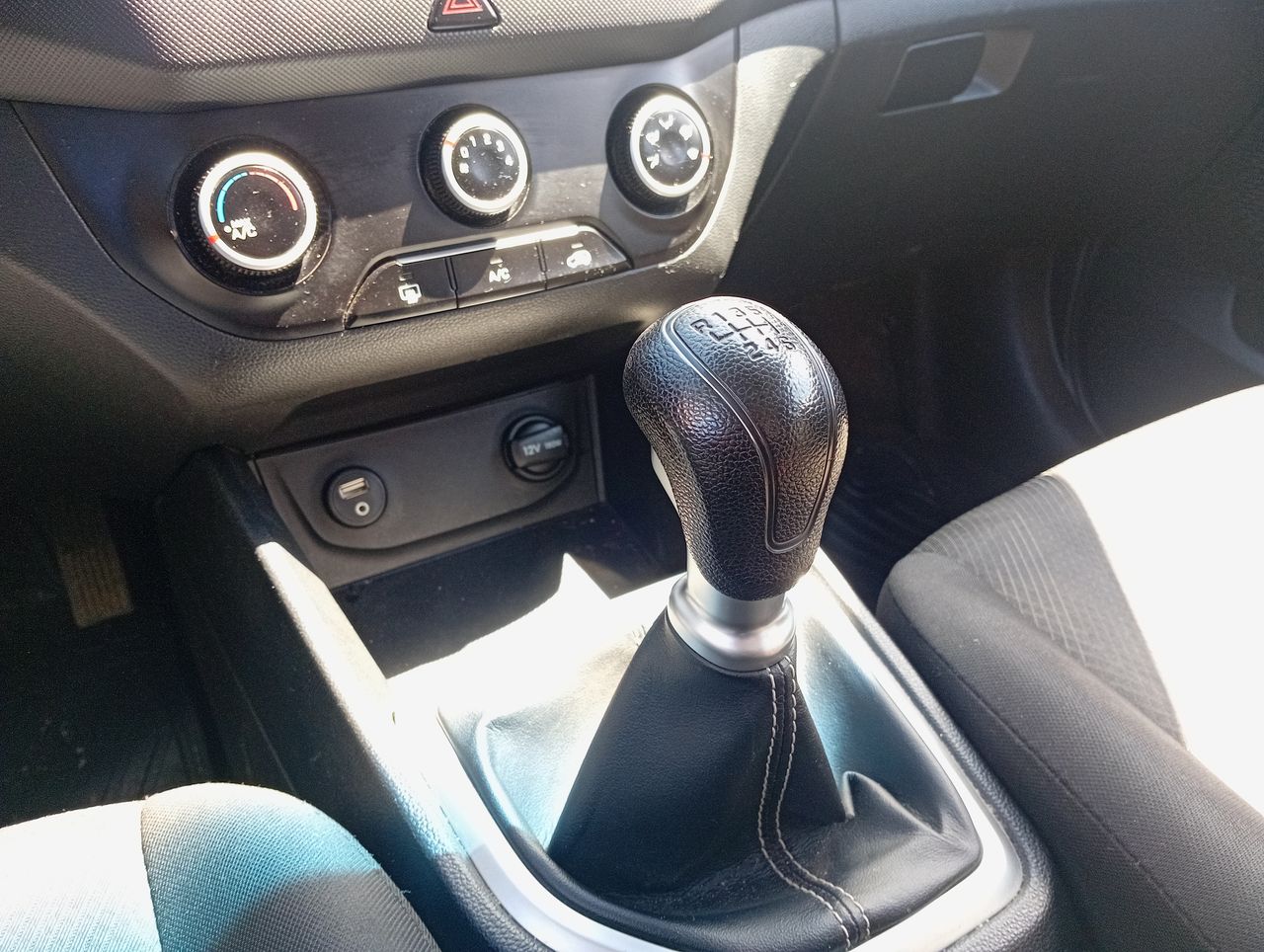 HYUNDAI - 30