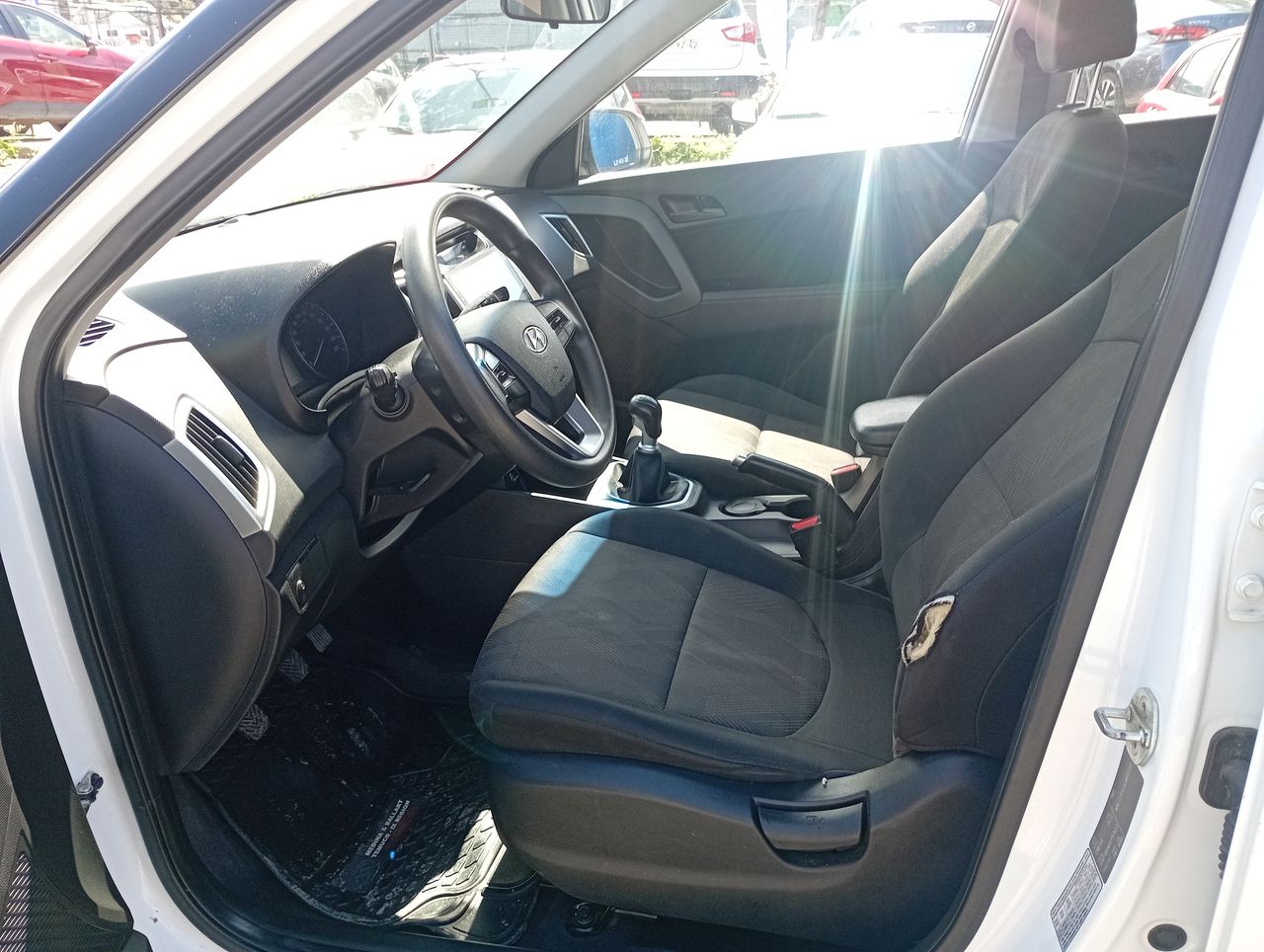 HYUNDAI - 24